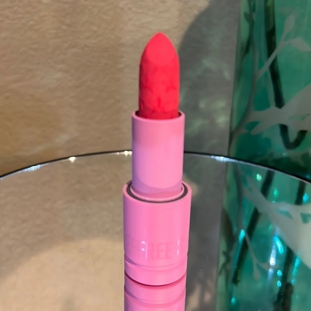 Jeffree Star Velvet Trap lipstick in color Watermelon Soda. New!